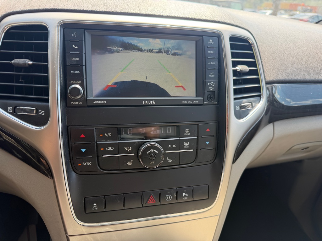 Photo 21 of this JEEP GRAND CHEROKEE