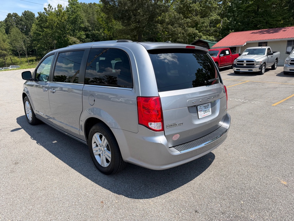 Photo 7 of this DODGE GRAND CARAVAN