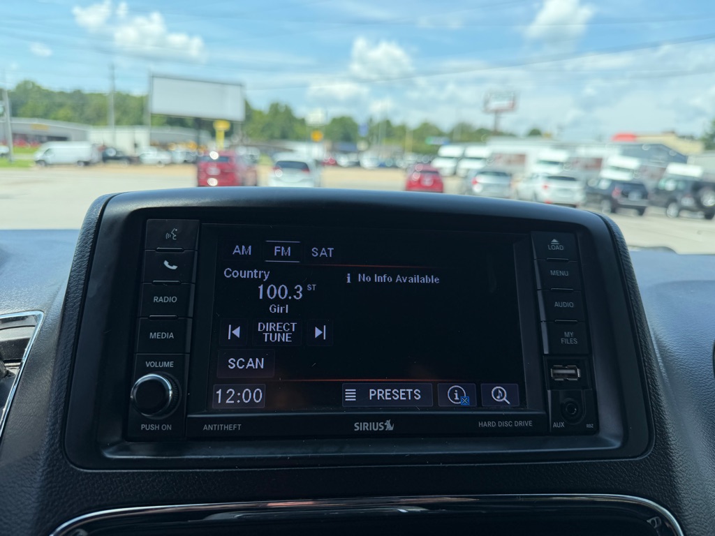 Photo 22 of this DODGE GRAND CARAVAN