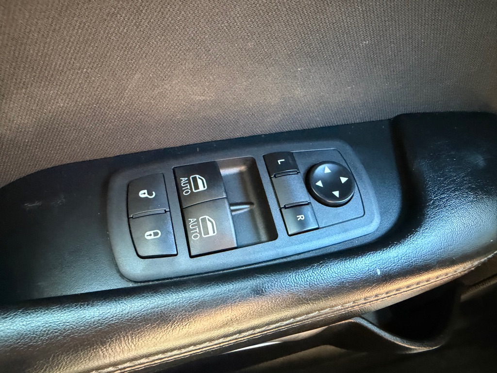 Photo 16 of this DODGE CHALLENGER