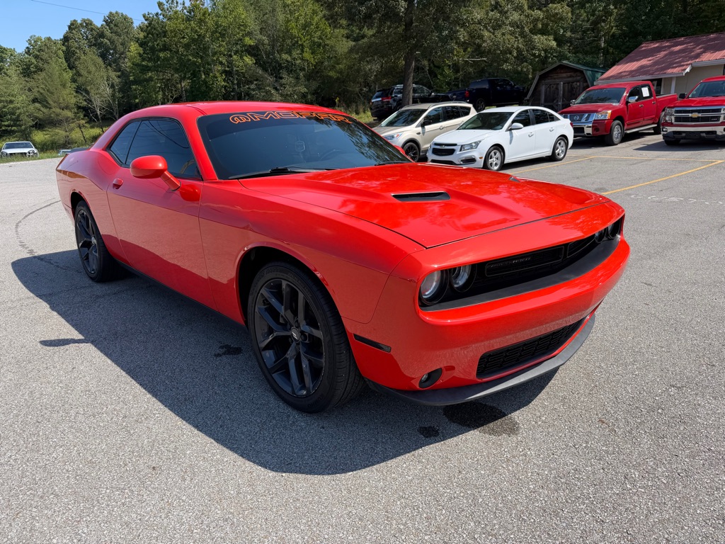 Photo 3 of this DODGE CHALLENGER