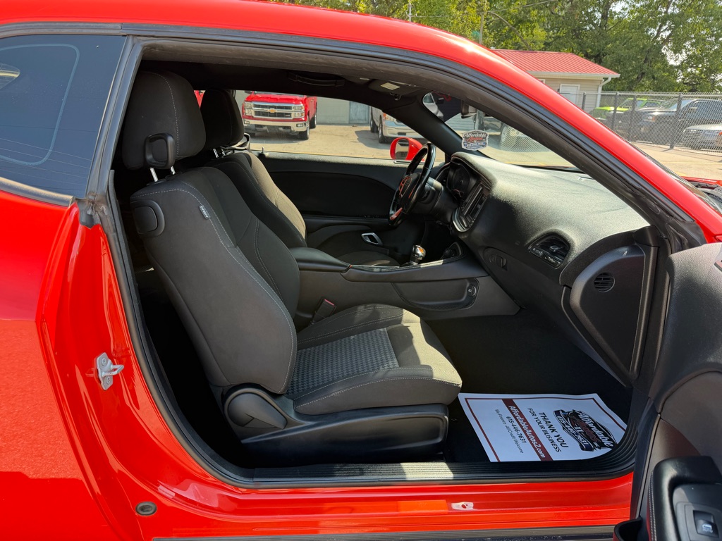 Photo 12 of this DODGE CHALLENGER