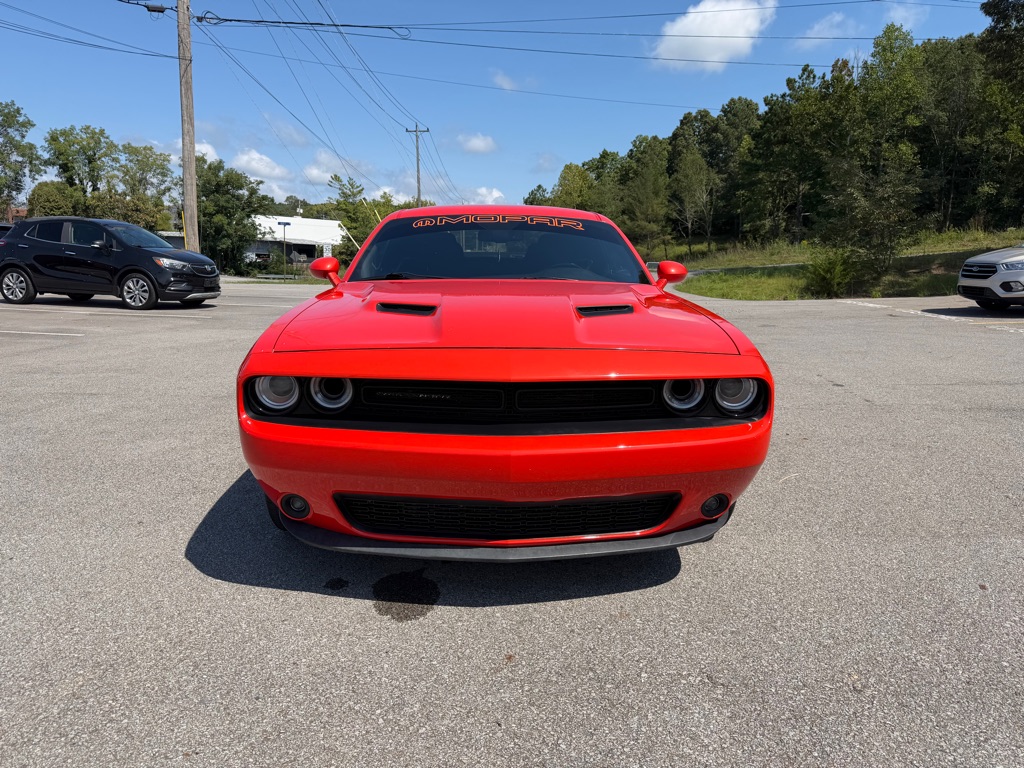 Photo 2 of this DODGE CHALLENGER