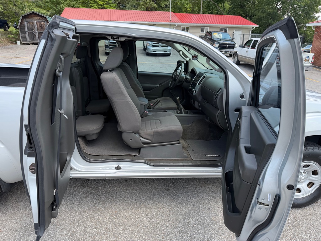 Photo 11 of this NISSAN FRONTIER