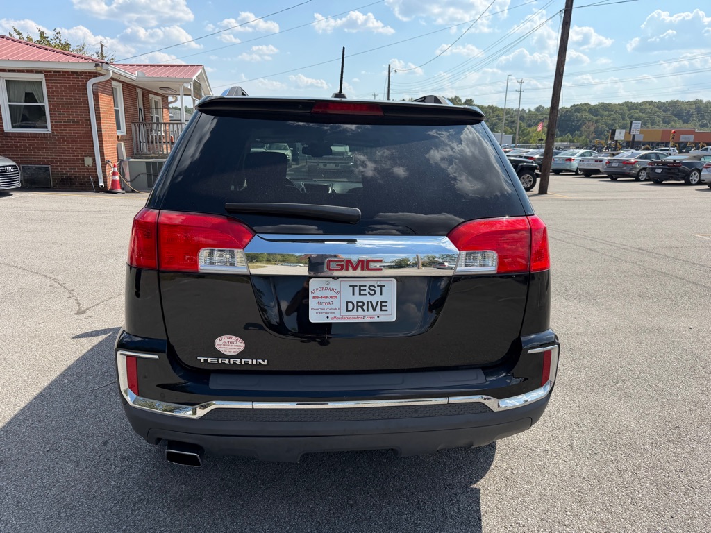Photo 6 of this GMC TERRAIN