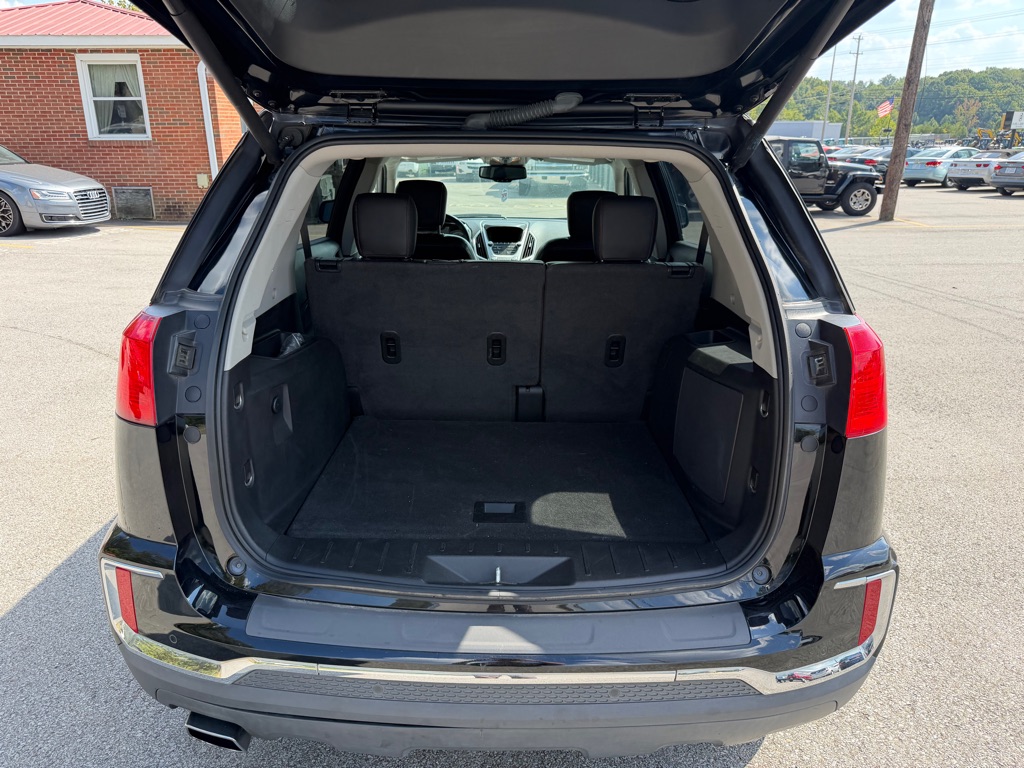 Photo 17 of this GMC TERRAIN
