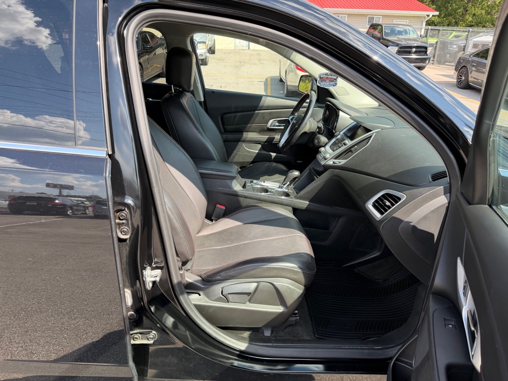 Photo 16 of this GMC TERRAIN