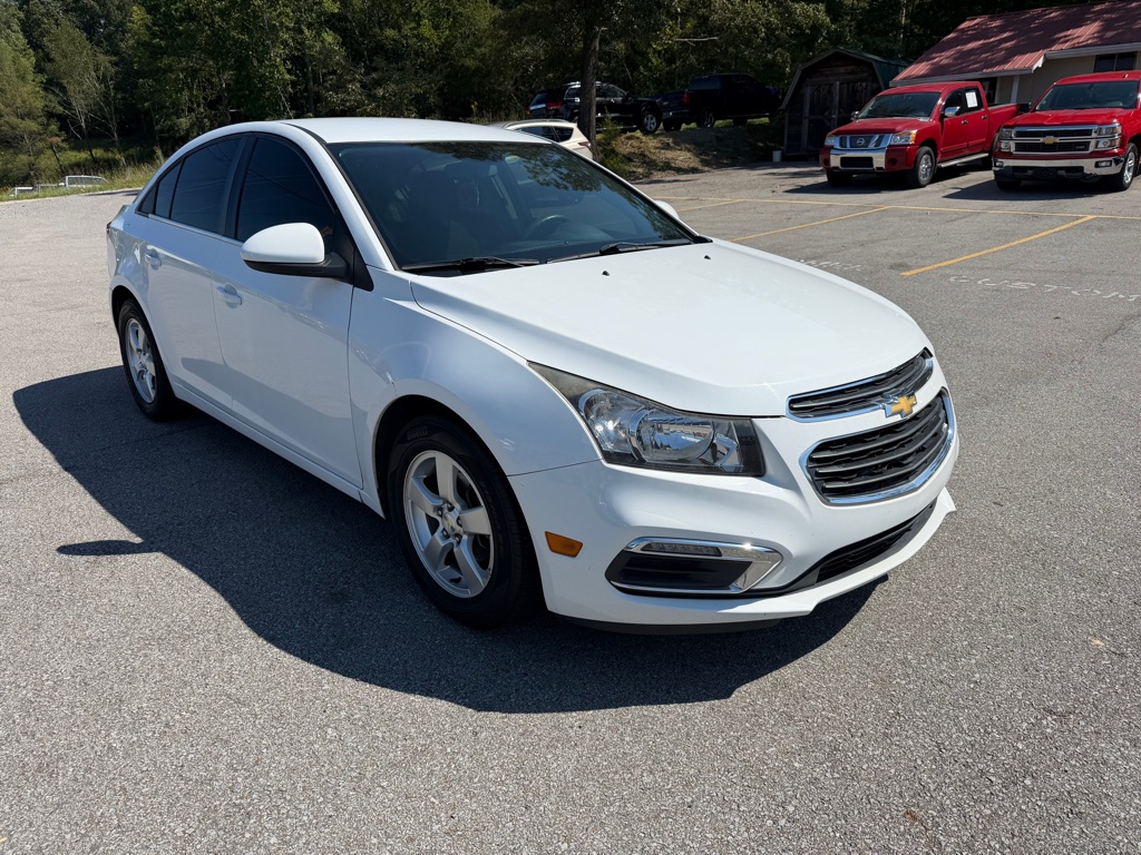 Photo 3 of this CHEVROLET CRUZE LIMITED