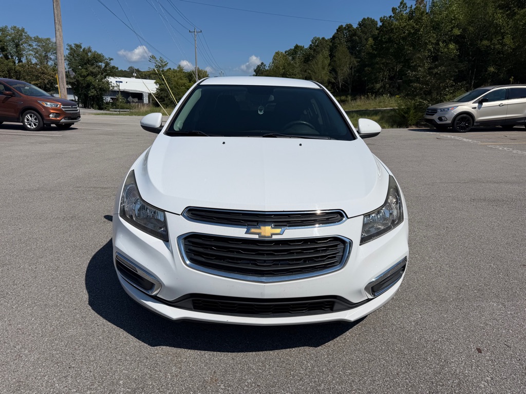 Photo 2 of this CHEVROLET CRUZE LIMITED