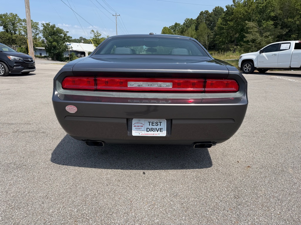 Photo 6 of this DODGE CHALLENGER