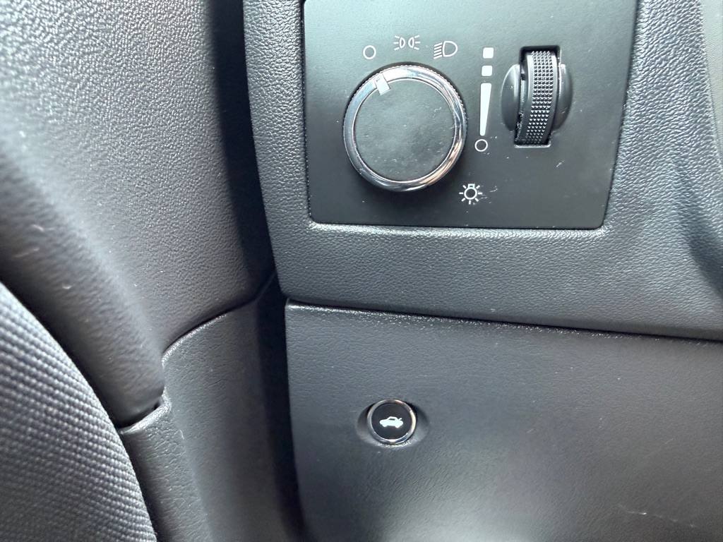 Photo 18 of this DODGE CHALLENGER