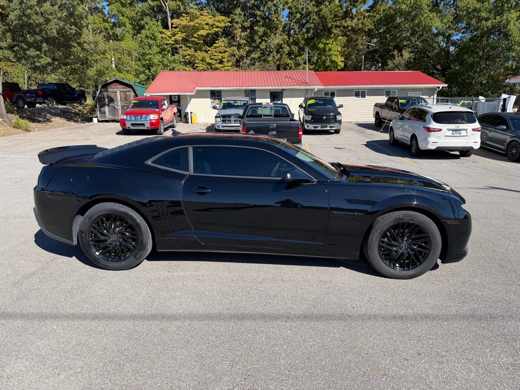 Photo 4 of this CHEVROLET CAMARO