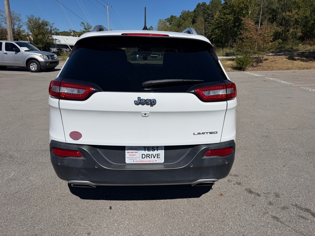 Photo 6 of this JEEP CHEROKEE