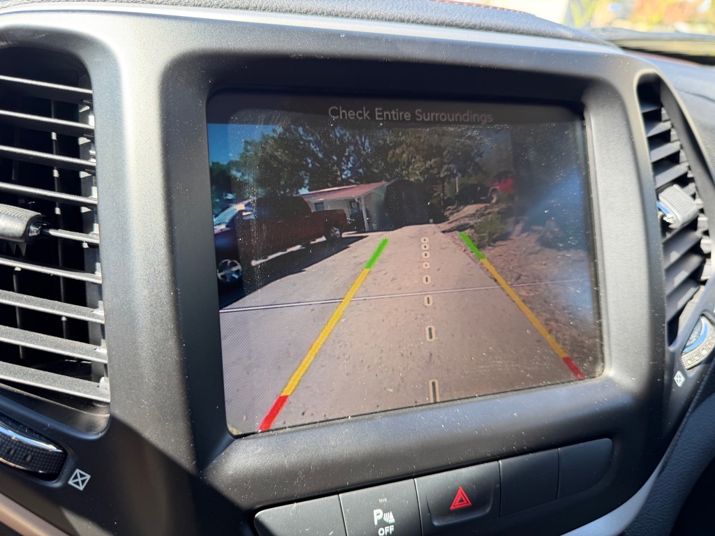 Photo 24 of this JEEP CHEROKEE
