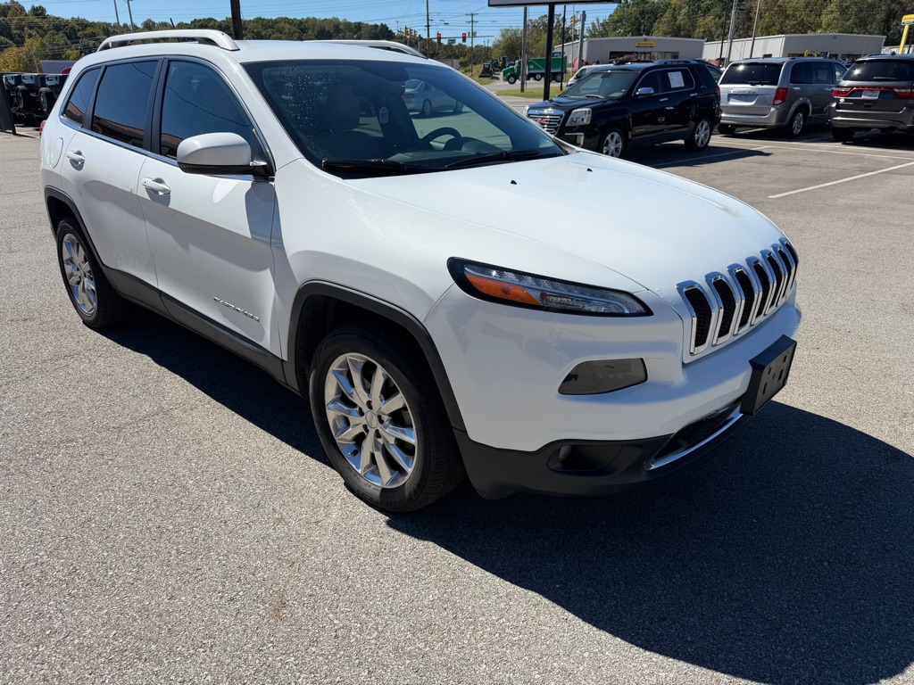 Photo 3 of this JEEP CHEROKEE