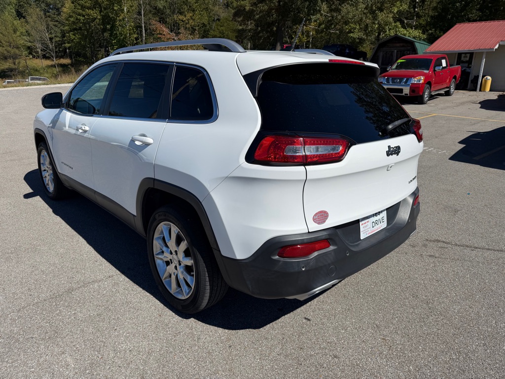 Photo 7 of this JEEP CHEROKEE