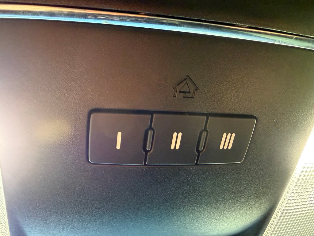 Photo 22 of this DODGE CHARGER
