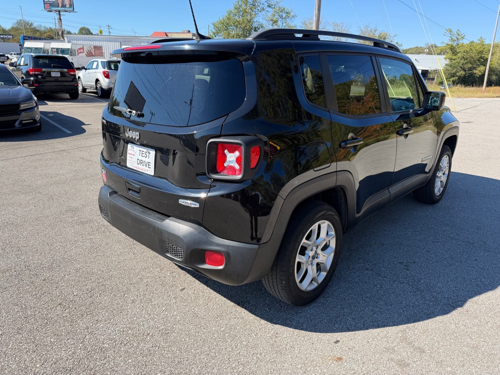 Photo 5 of this JEEP RENEGADE