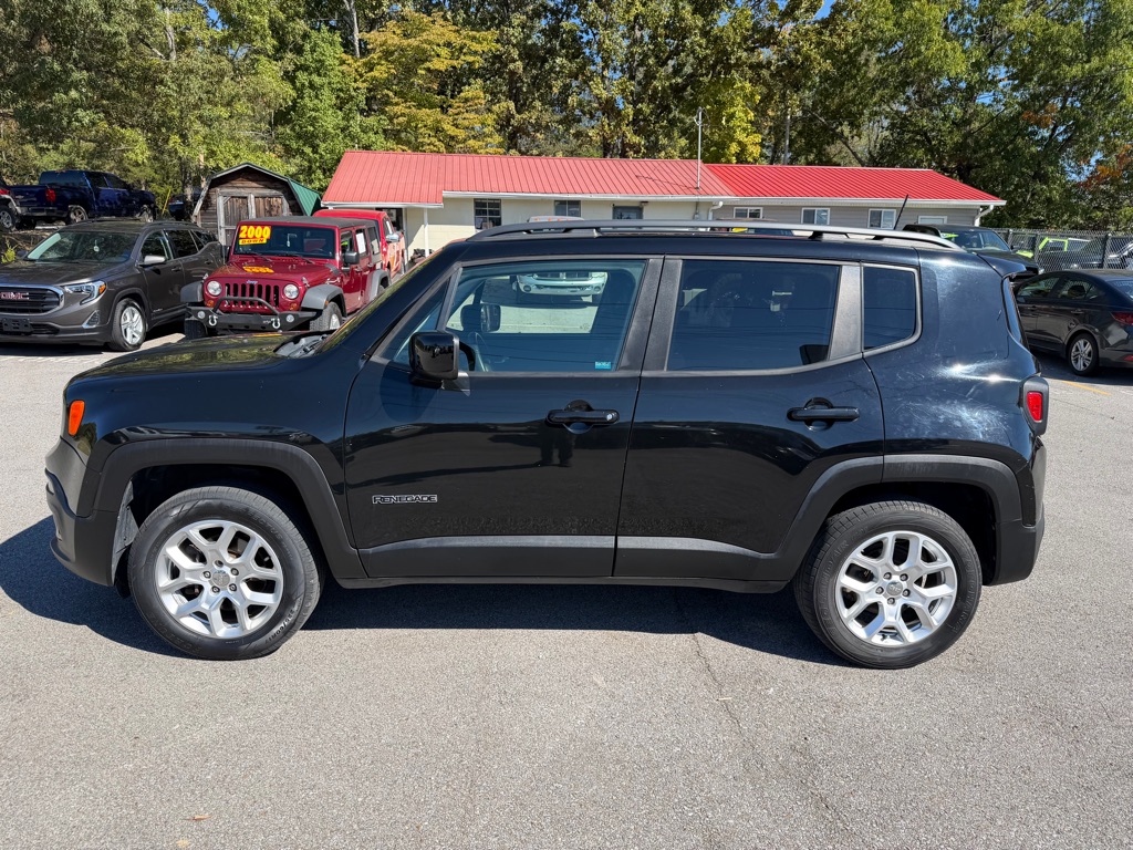 Photo 8 of this JEEP RENEGADE
