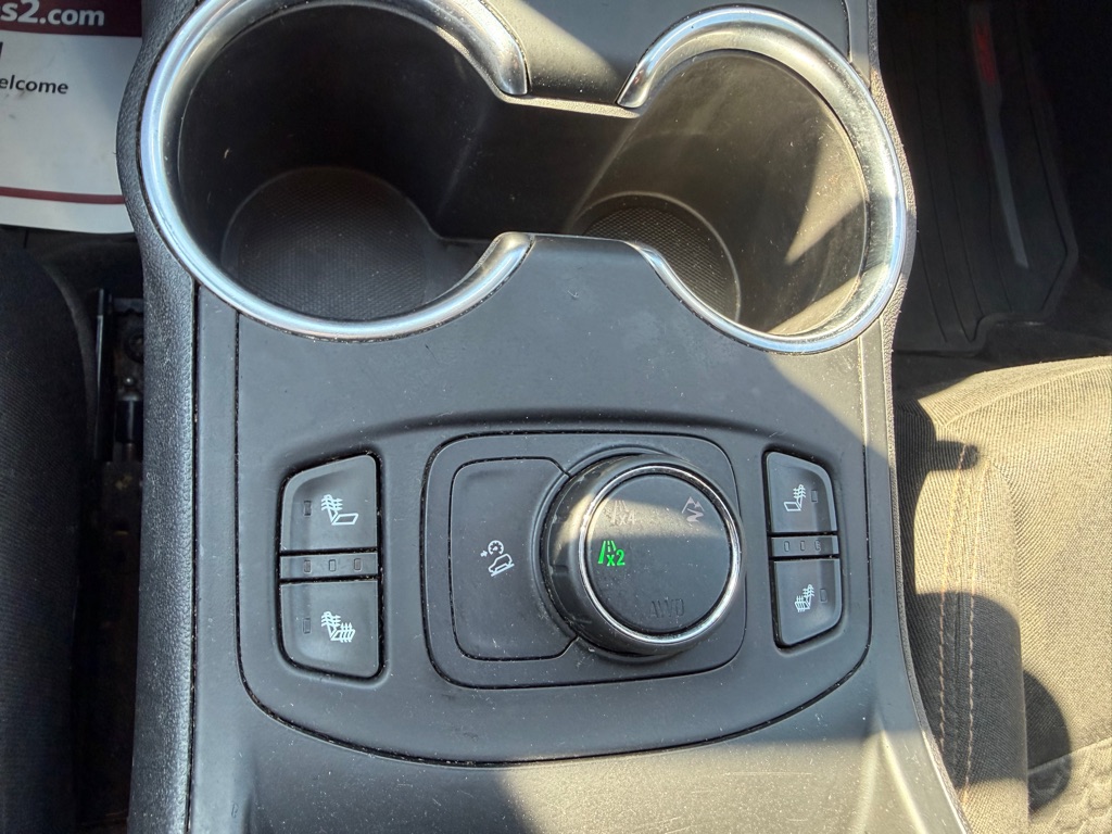 Photo 23 of this GMC TERRAIN