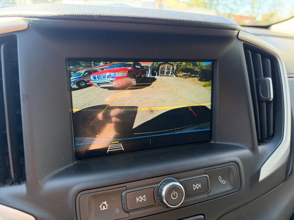 Photo 25 of this GMC TERRAIN