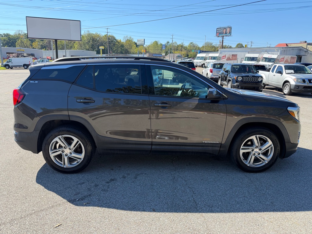 Photo 4 of this GMC TERRAIN