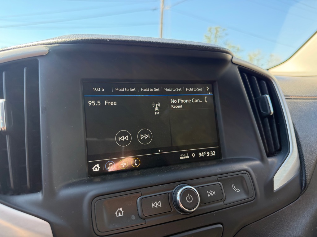 Photo 26 of this GMC TERRAIN