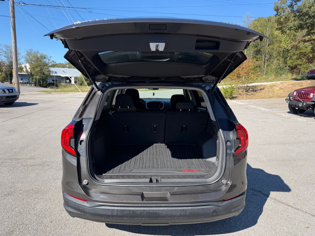 Photo 17 of this GMC TERRAIN