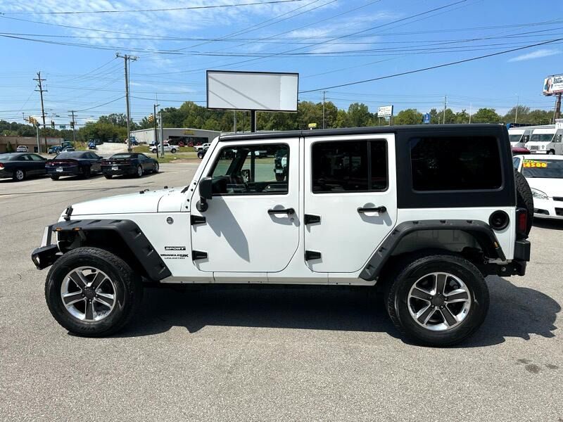 Photo 8 of this JEEP WRANGLER JK UNL