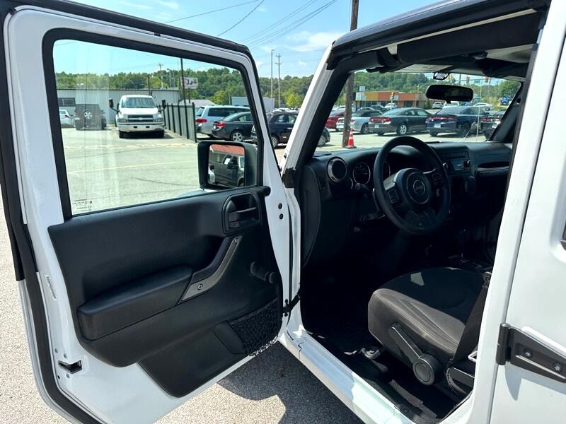 Photo 9 of this JEEP WRANGLER JK UNL