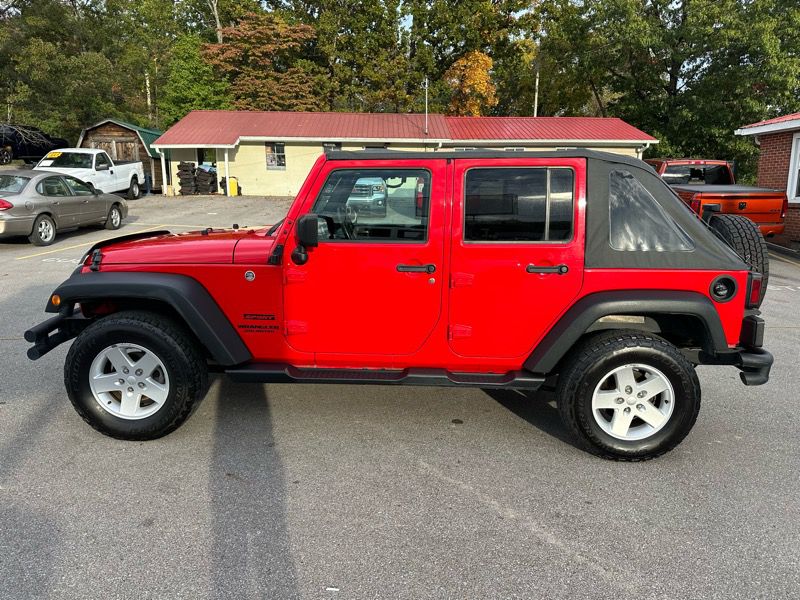 Photo 8 of this JEEP WRANGLER UNLIMI