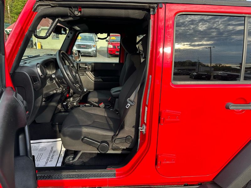 Photo 10 of this JEEP WRANGLER UNLIMI