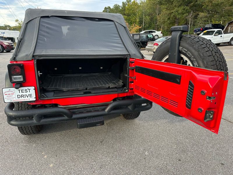 Photo 13 of this JEEP WRANGLER UNLIMI