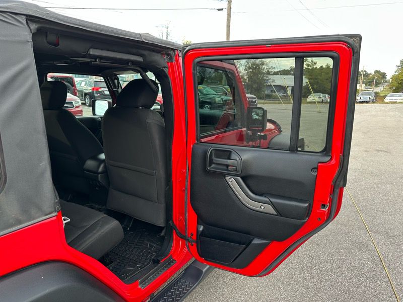 Photo 14 of this JEEP WRANGLER UNLIMI