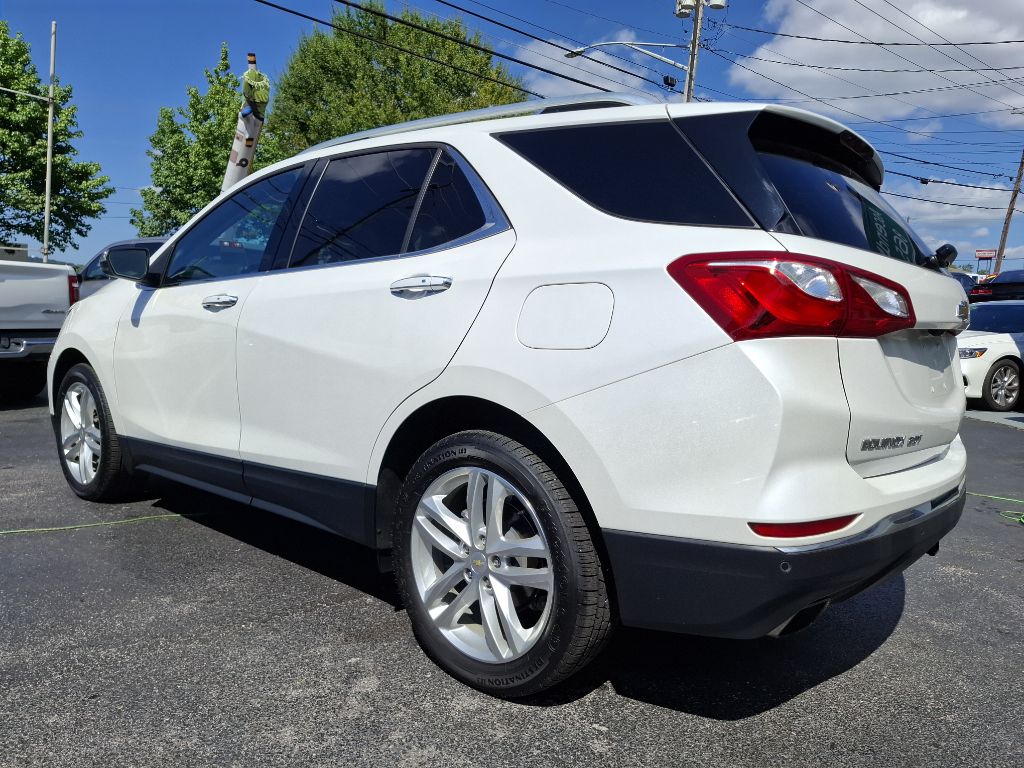 Photo 6 of this CHEVROLET EQUINOX