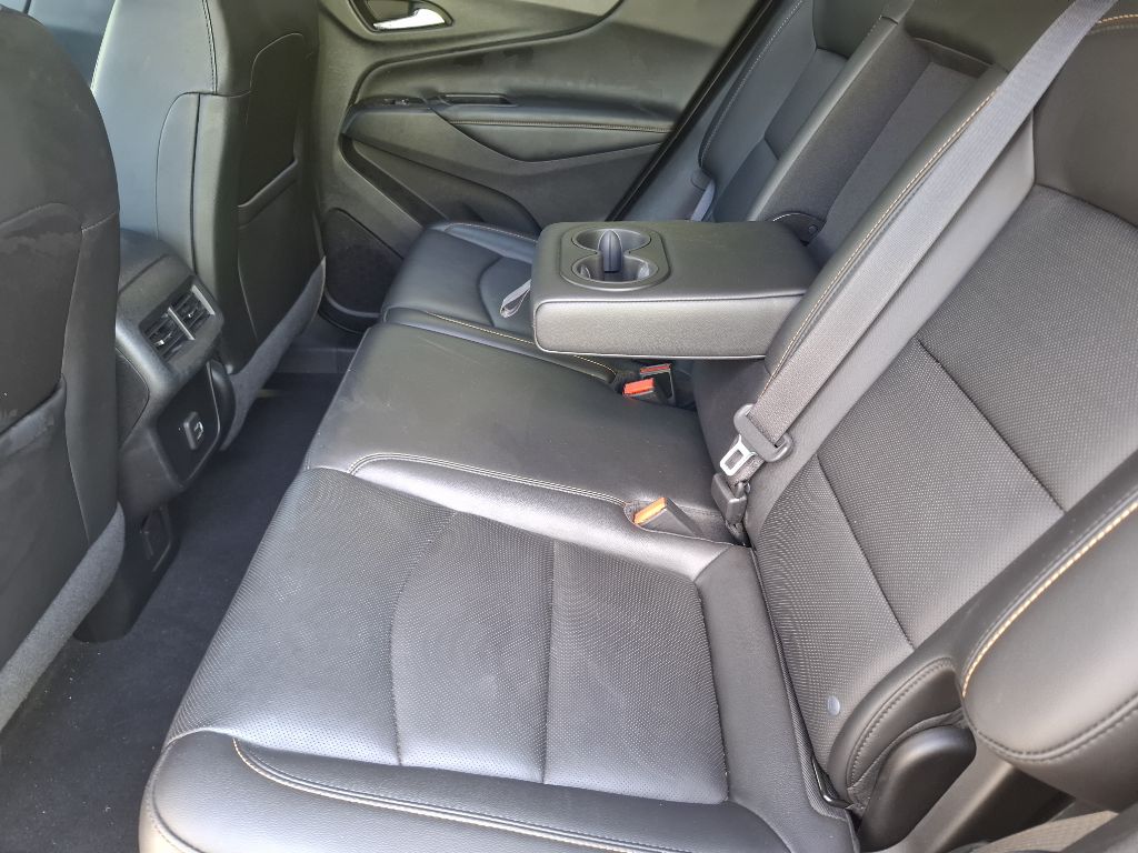 Photo 14 of this CHEVROLET EQUINOX