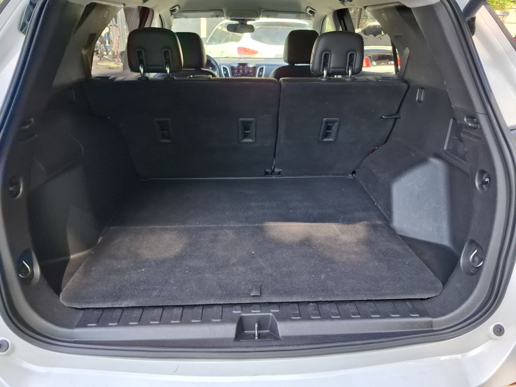 Photo 11 of this CHEVROLET EQUINOX