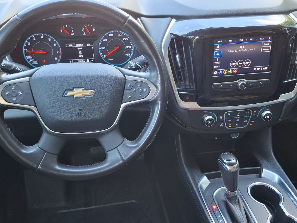 Photo 12 of this CHEVROLET TRAVERSE