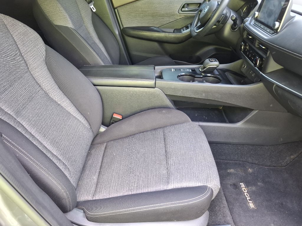 Photo 7 of this NISSAN ROGUE