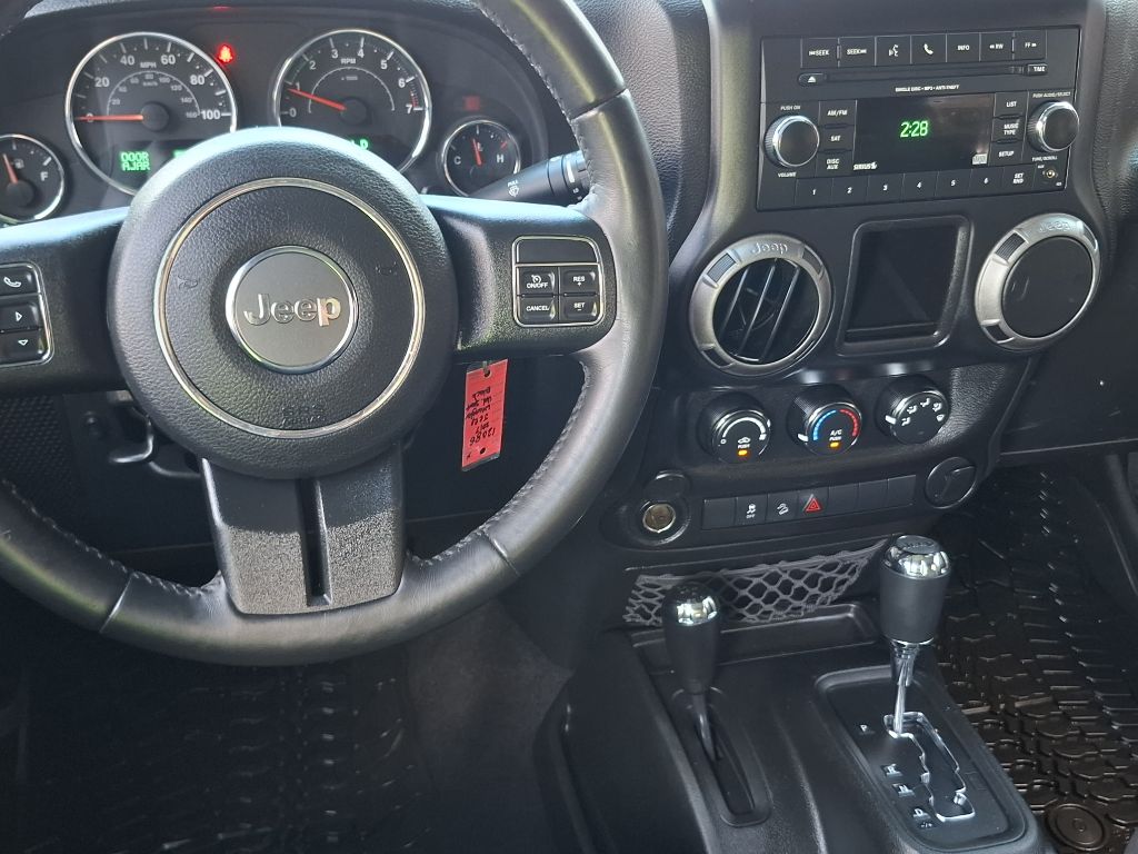 Photo 2 of this JEEP WRANGLER UNLIMI