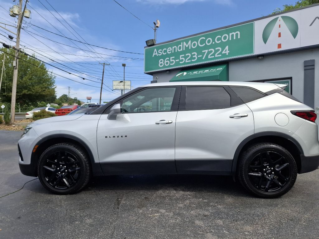 Photo 5 of this CHEVROLET BLAZER