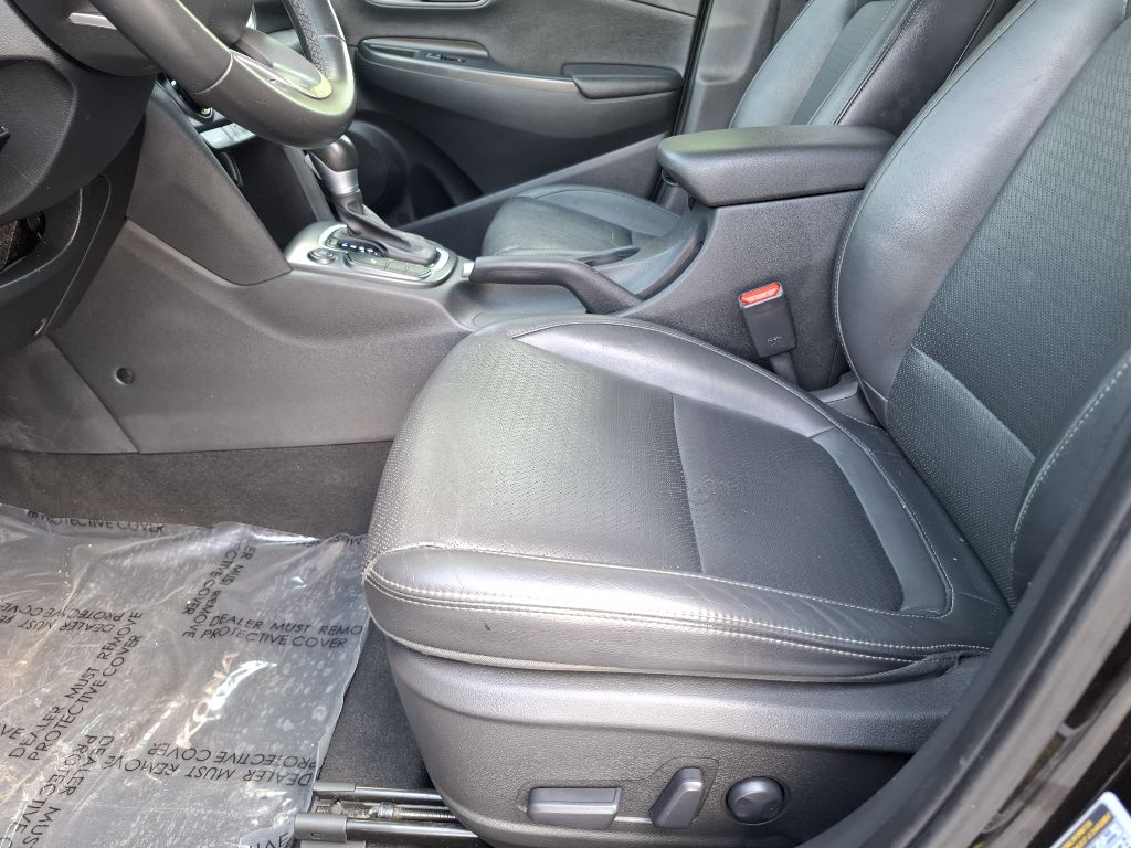Photo 12 of this HYUNDAI KONA