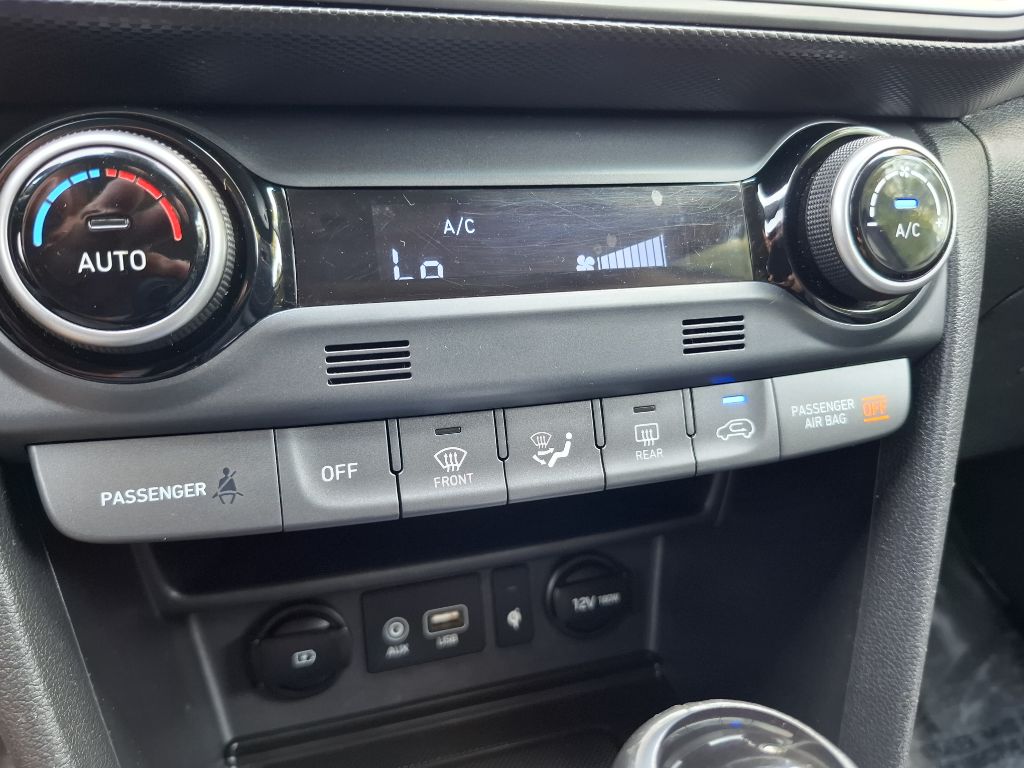 Photo 17 of this HYUNDAI KONA