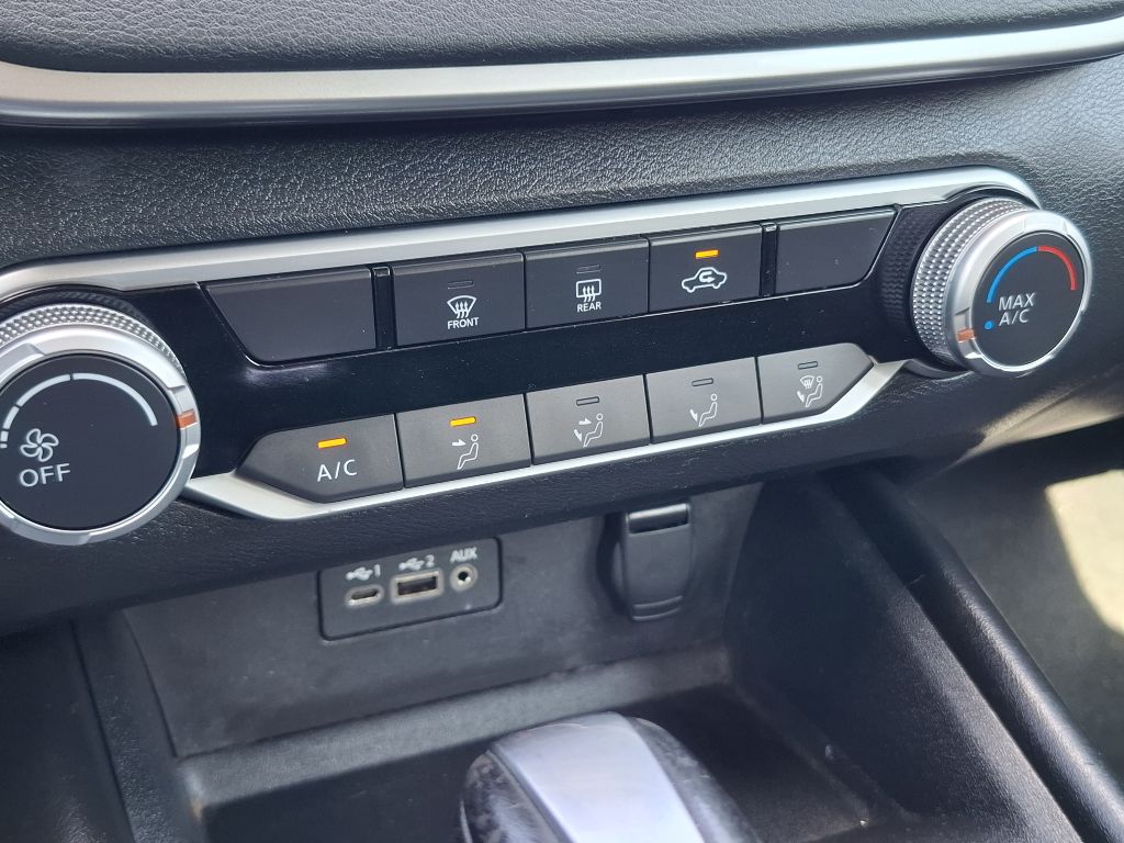 Photo 14 of this NISSAN ALTIMA