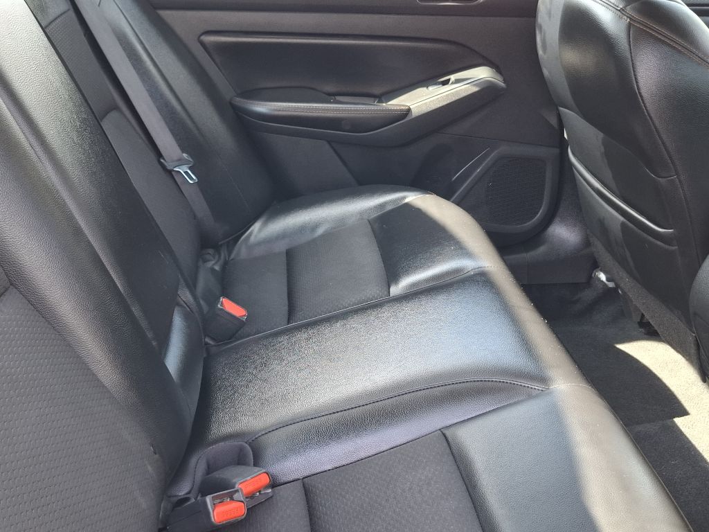 Photo 8 of this NISSAN ALTIMA