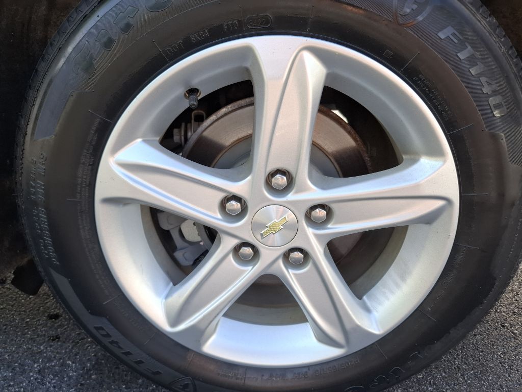 Photo 8 of this CHEVROLET MALIBU