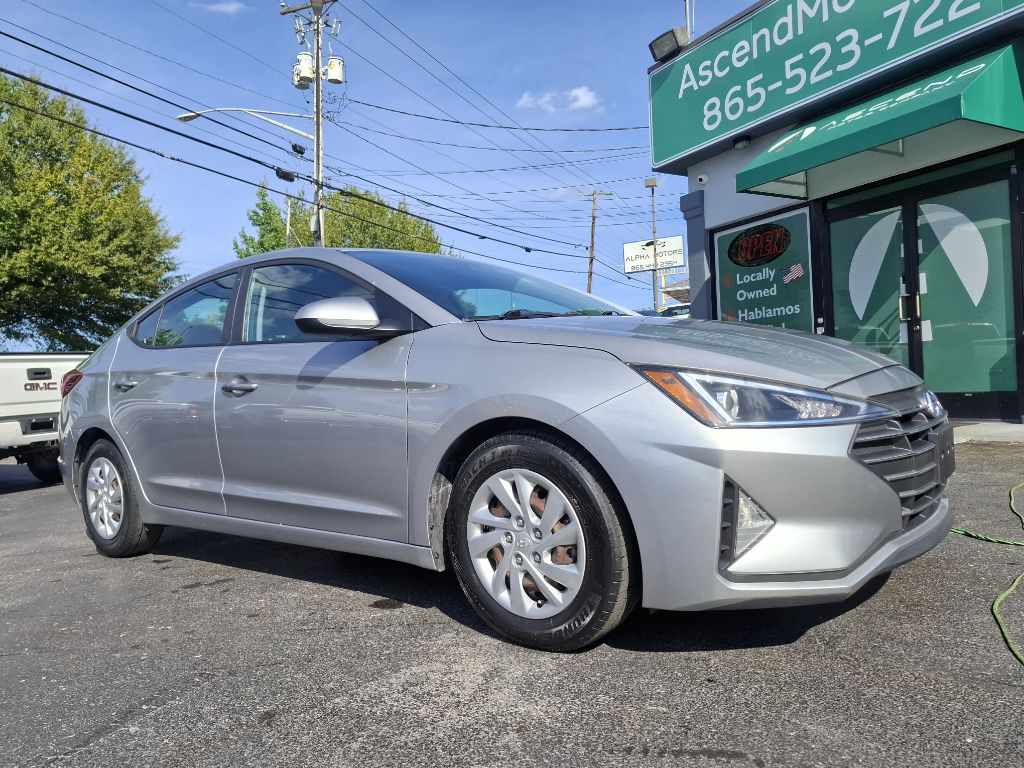 Photo 5 of this HYUNDAI ELANTRA