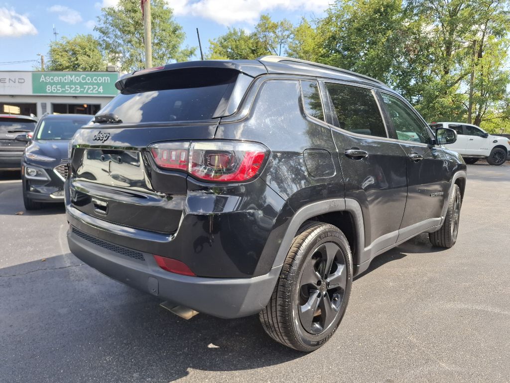 Photo 3 of this JEEP COMPASS