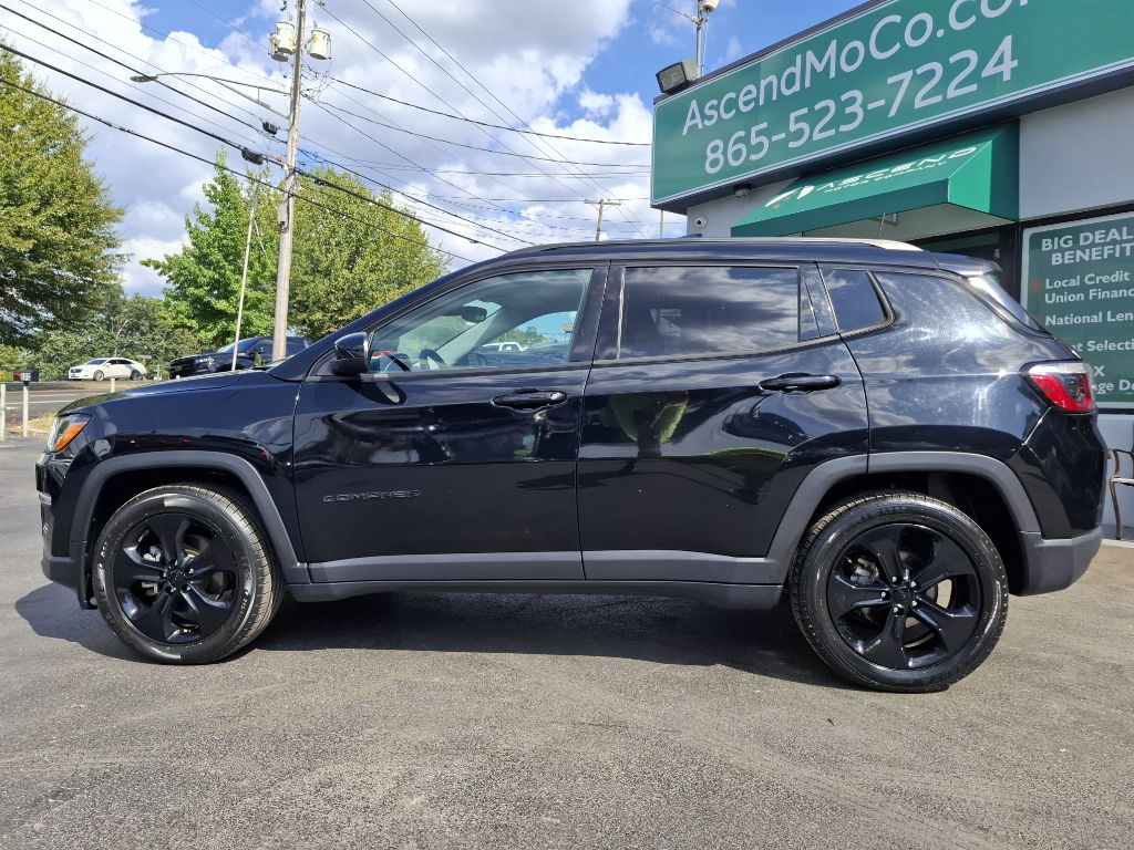 Photo 2 of this JEEP COMPASS