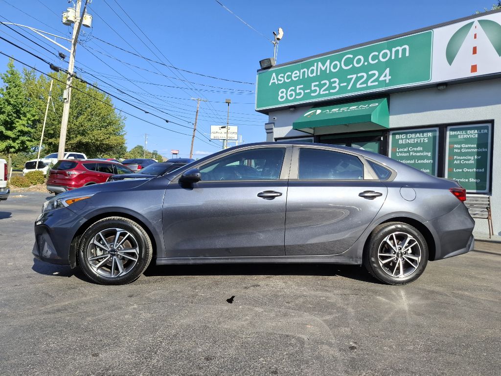 Photo 4 of this KIA FORTE